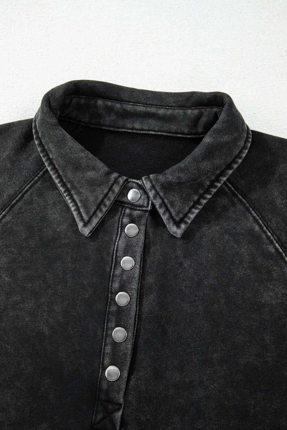 Black Solid Snap Buttons Collared Oversized Sweatshirt